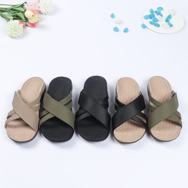 HW3320-1Intersect Arch shoes
